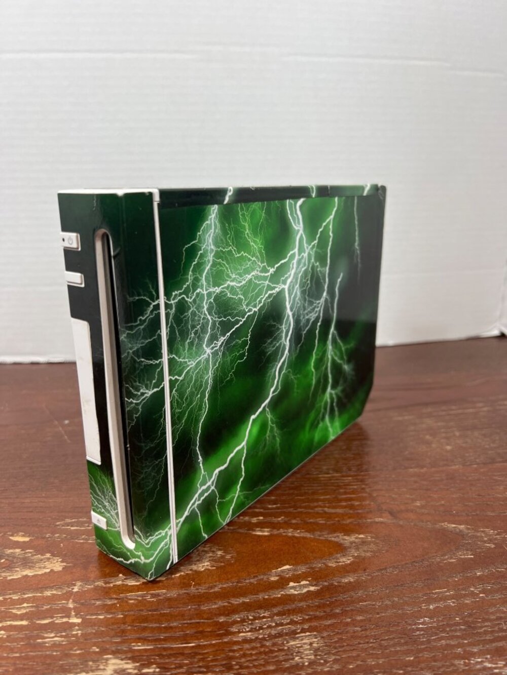 Nintendo Wii Console RVL-001 With Green Lightning Skin Design Tested X3